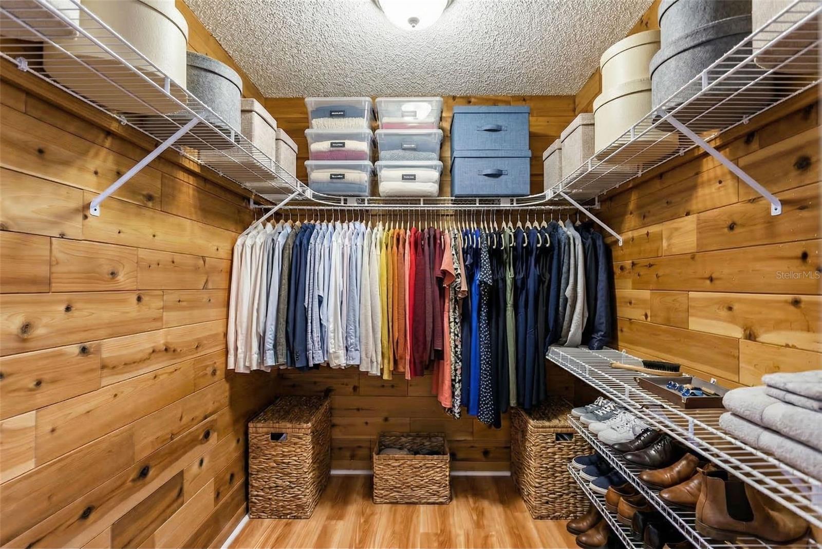 Listing photo id 60 for 19706 Angel Lane