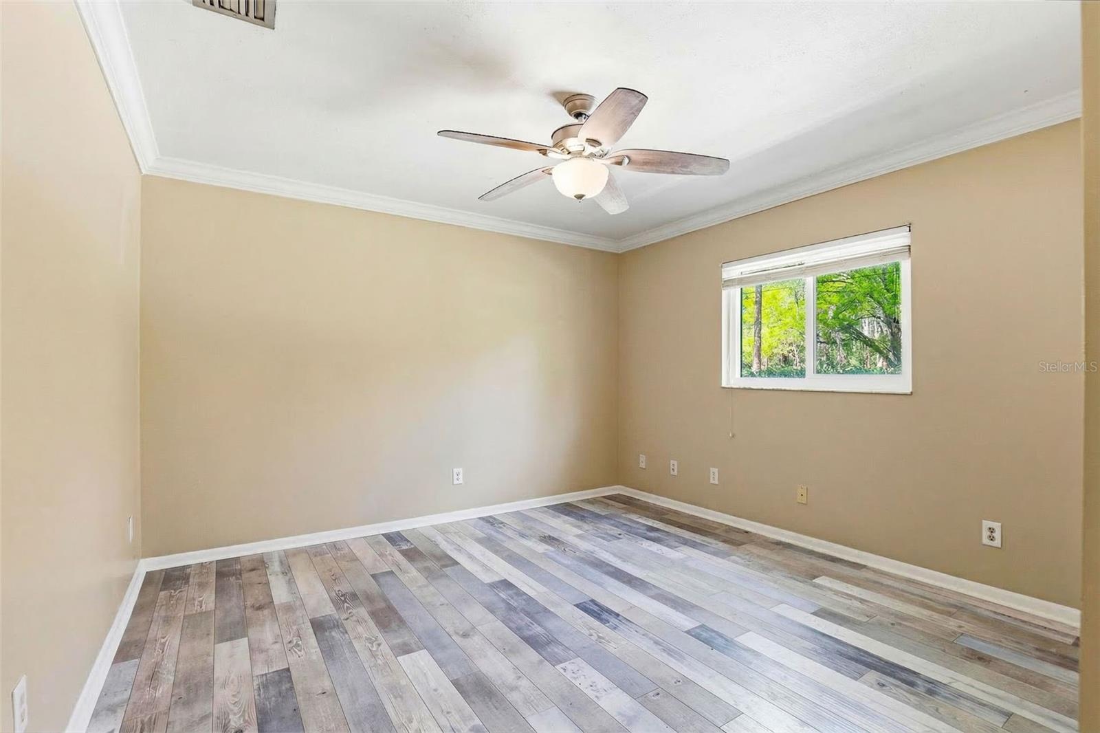 Listing photo id 70 for 19706 Angel Lane