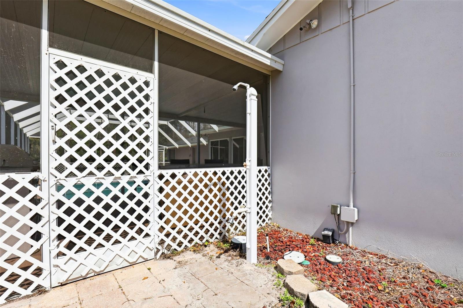 Listing photo id 83 for 19706 Angel Lane