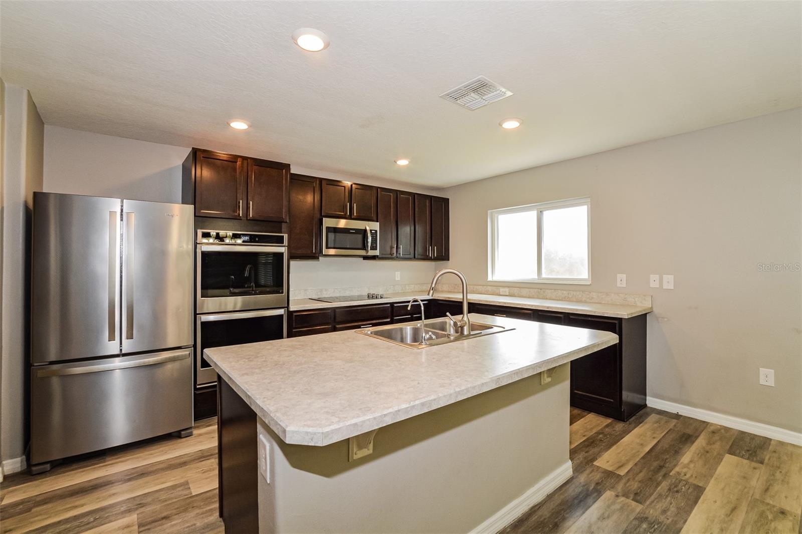 Image 10 of 33 For 6377 Domenico Court