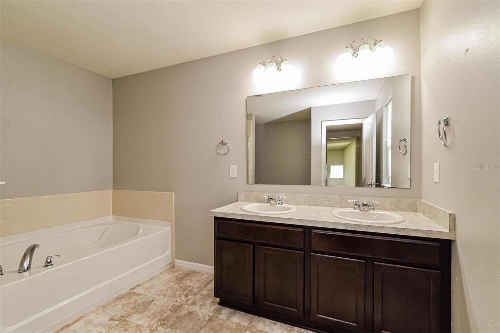 Image 16 of 33 For 6377 Domenico Court