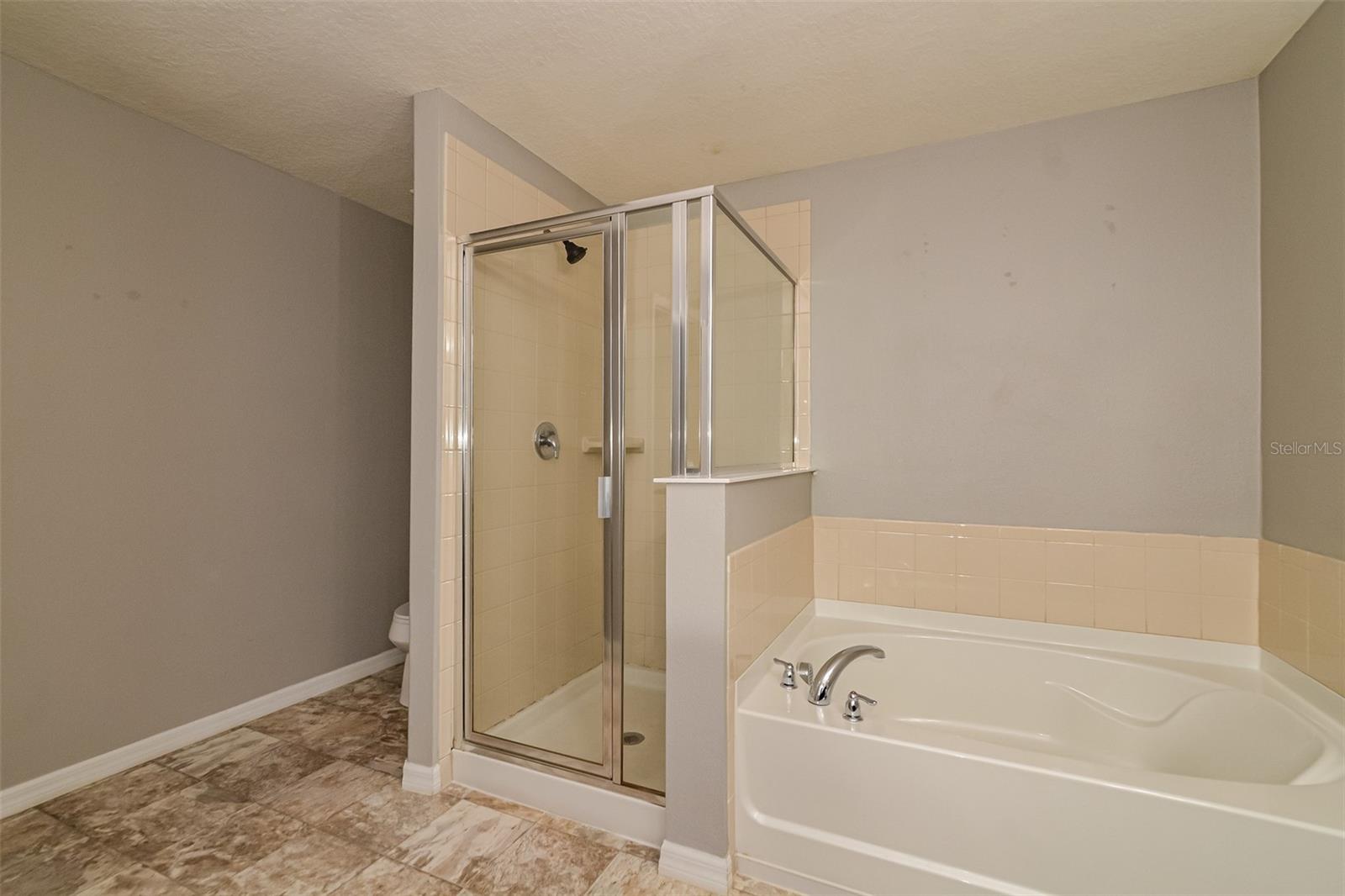 Image 17 of 33 For 6377 Domenico Court