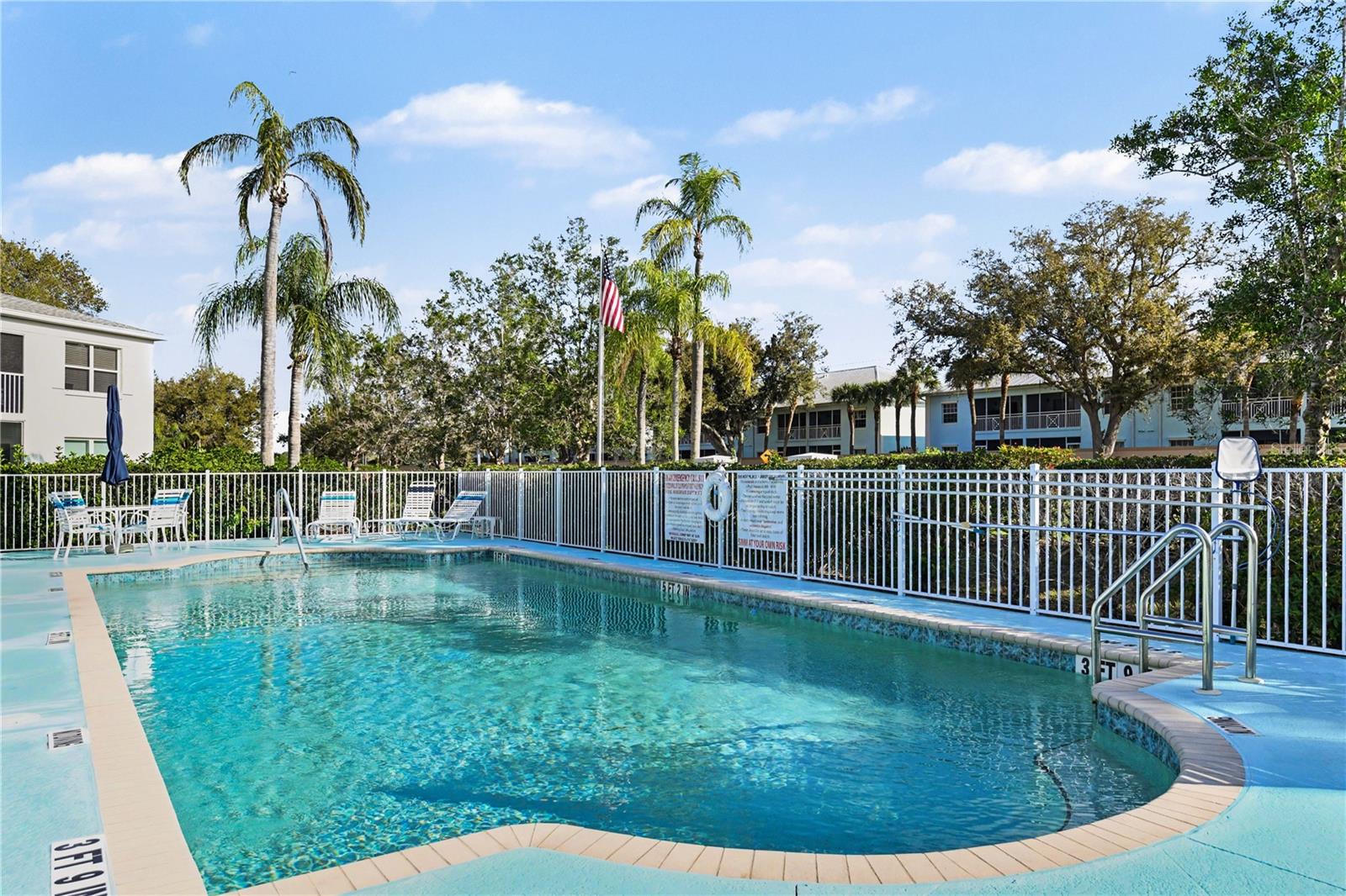 Image 27 of 28 For 5725 Greenwood Avenue 7104