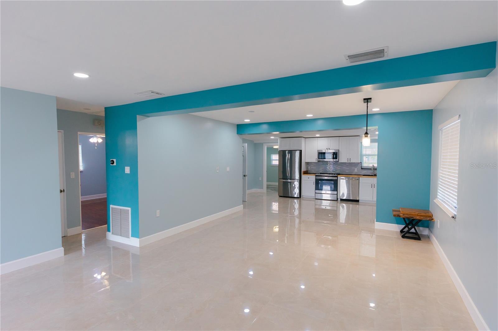 Image 14 of 54 For 300 53rd Street W