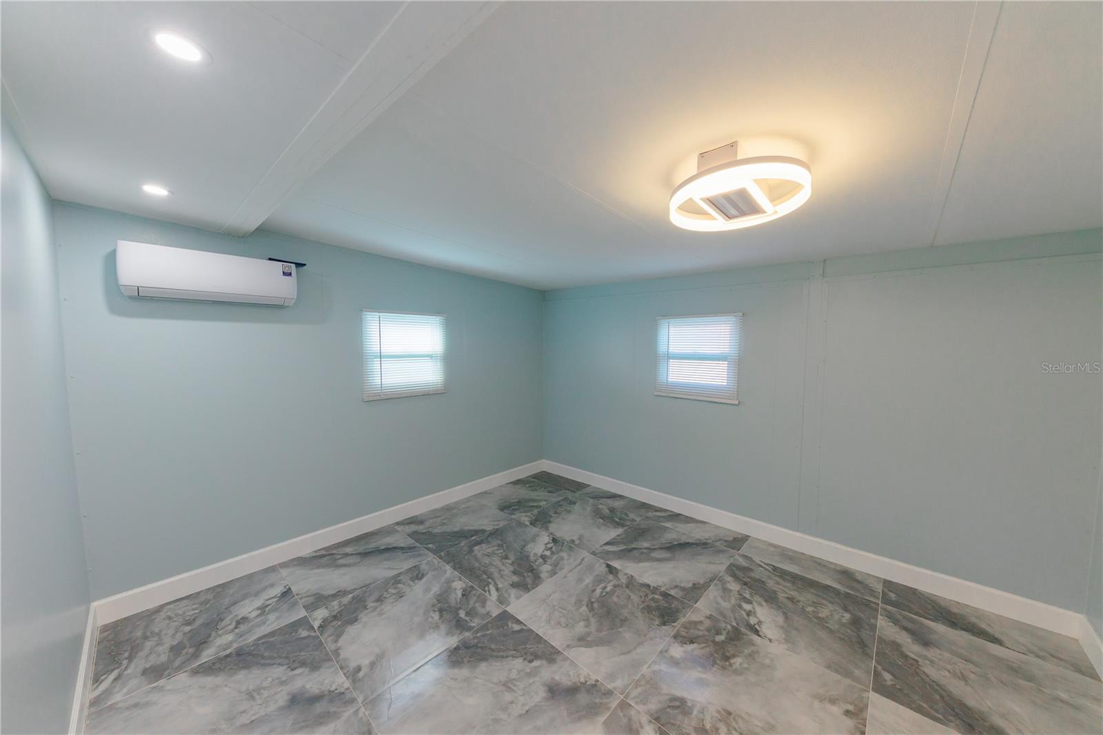 Image 23 of 54 For 300 53rd Street W