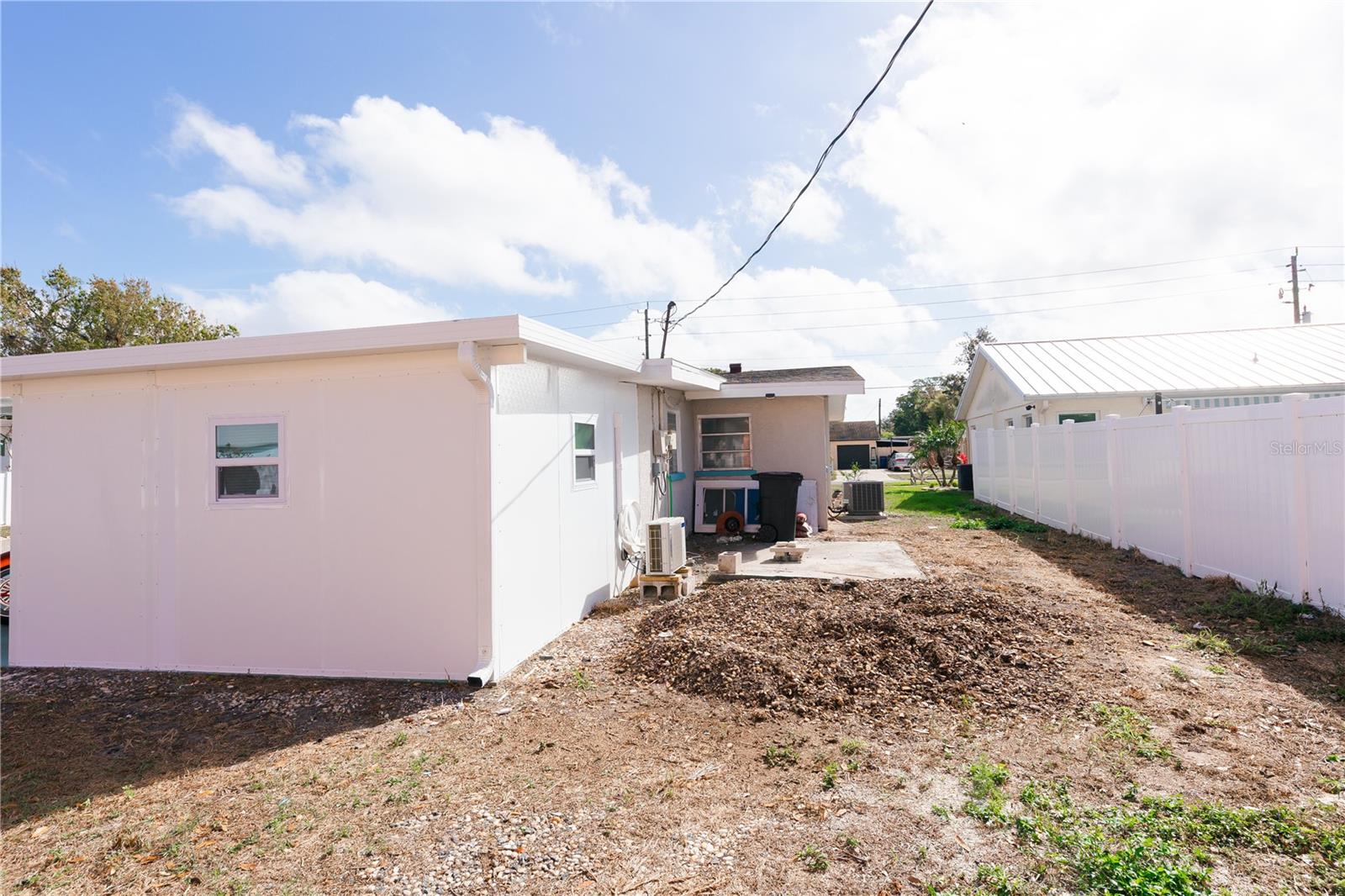 Image 42 of 54 For 300 53rd Street W