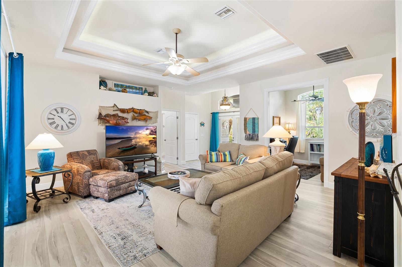 Image 10 of 44 For 3730 Crandon Road