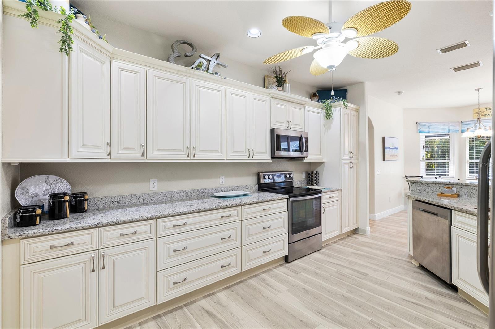 Image 16 of 44 For 3730 Crandon Road