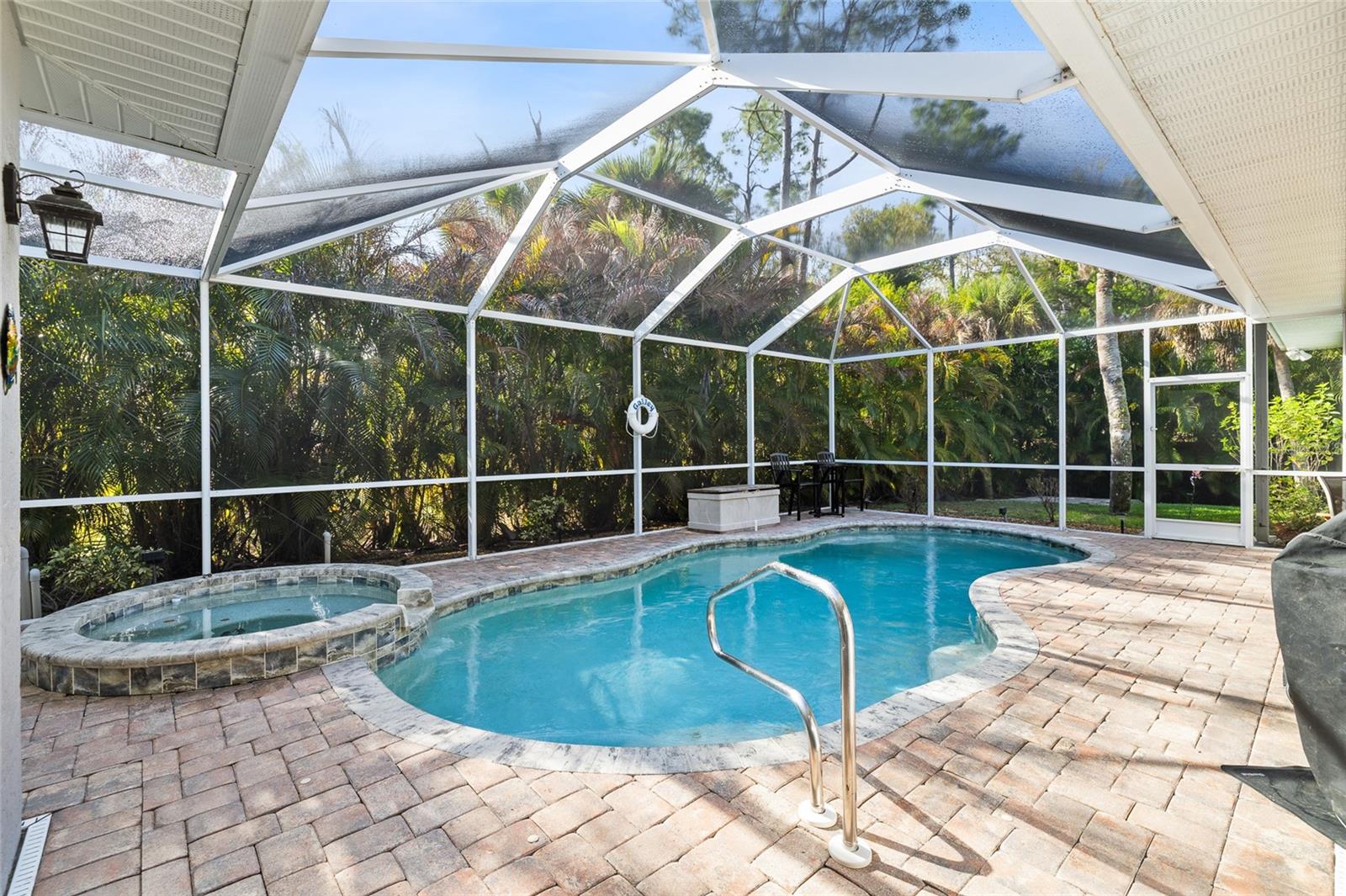 Image 4 of 44 For 3730 Crandon Road