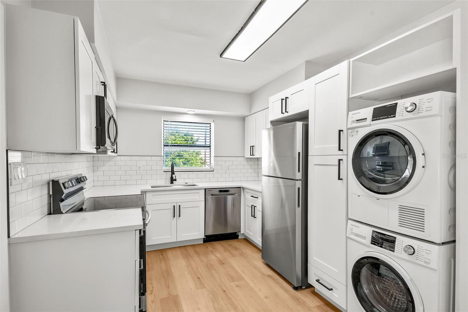 Image 2 of 10 For 300 Nimbus Avenue 2