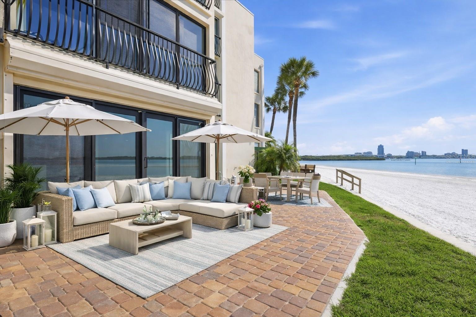 Image 11 of 59 For 865 Gulfview Boulevard 106