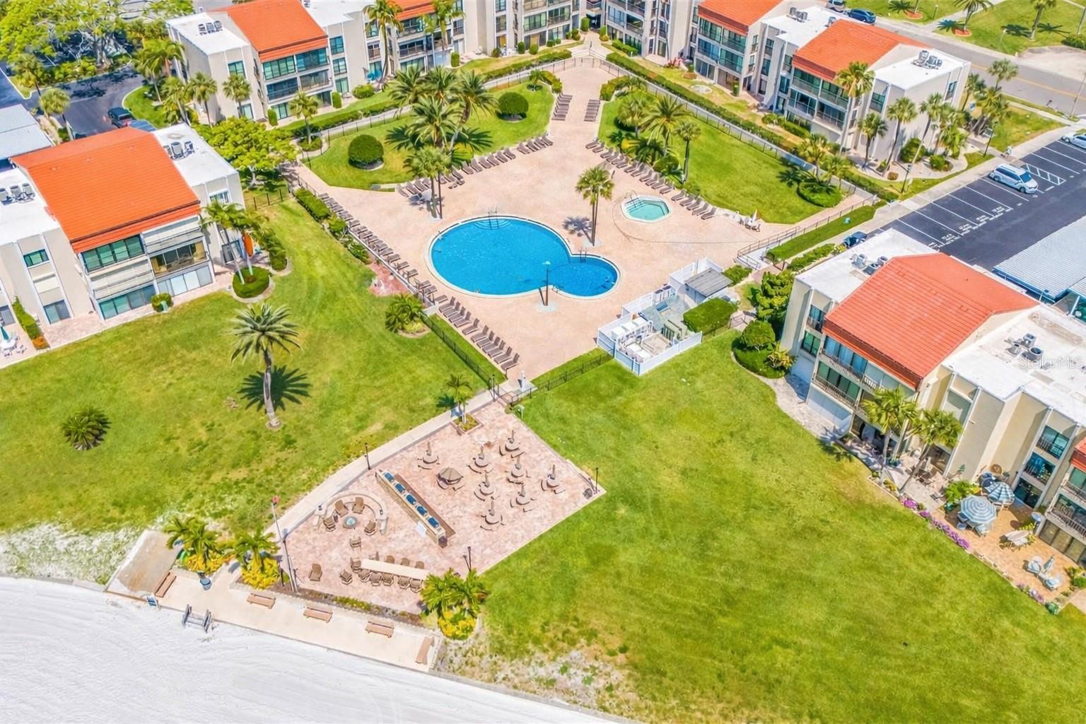 Image 41 of 59 For 865 Gulfview Boulevard 106