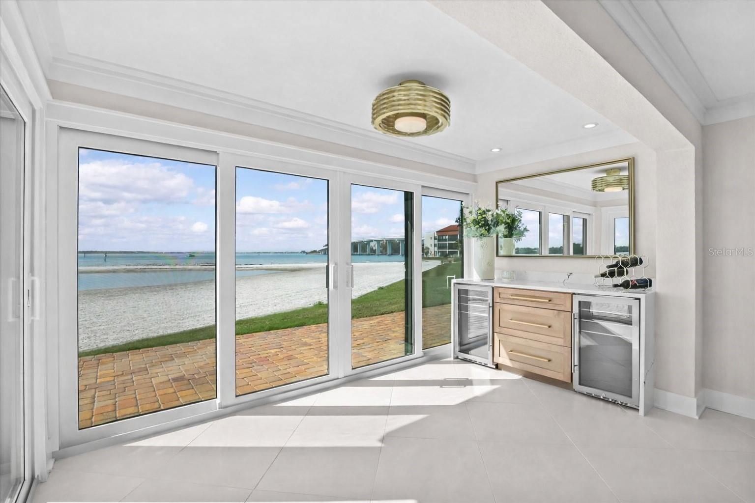 Image 8 of 59 For 865 Gulfview Boulevard 106