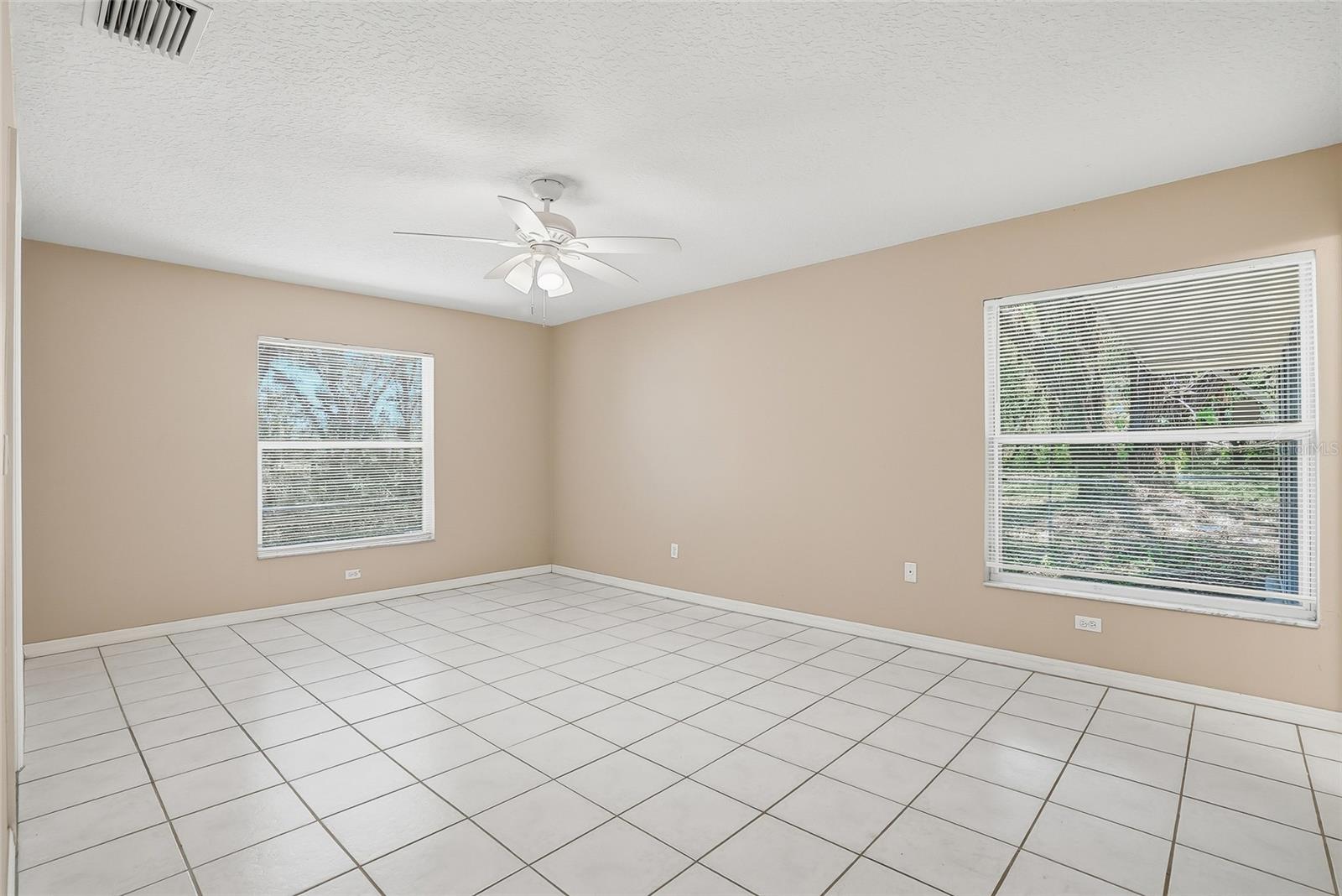 Image 24 of 37 For 4717 Lakewood Drive