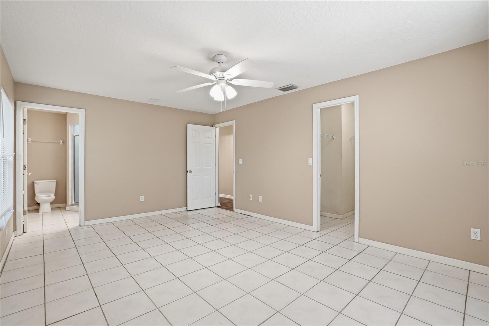 Image 25 of 37 For 4717 Lakewood Drive