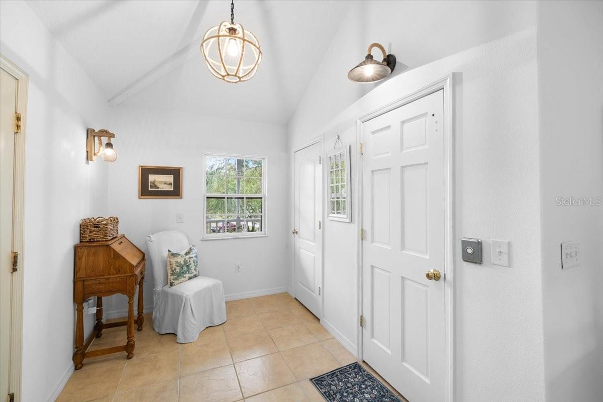 Image 15 of 70 For 6093 Avenue Of The Palms