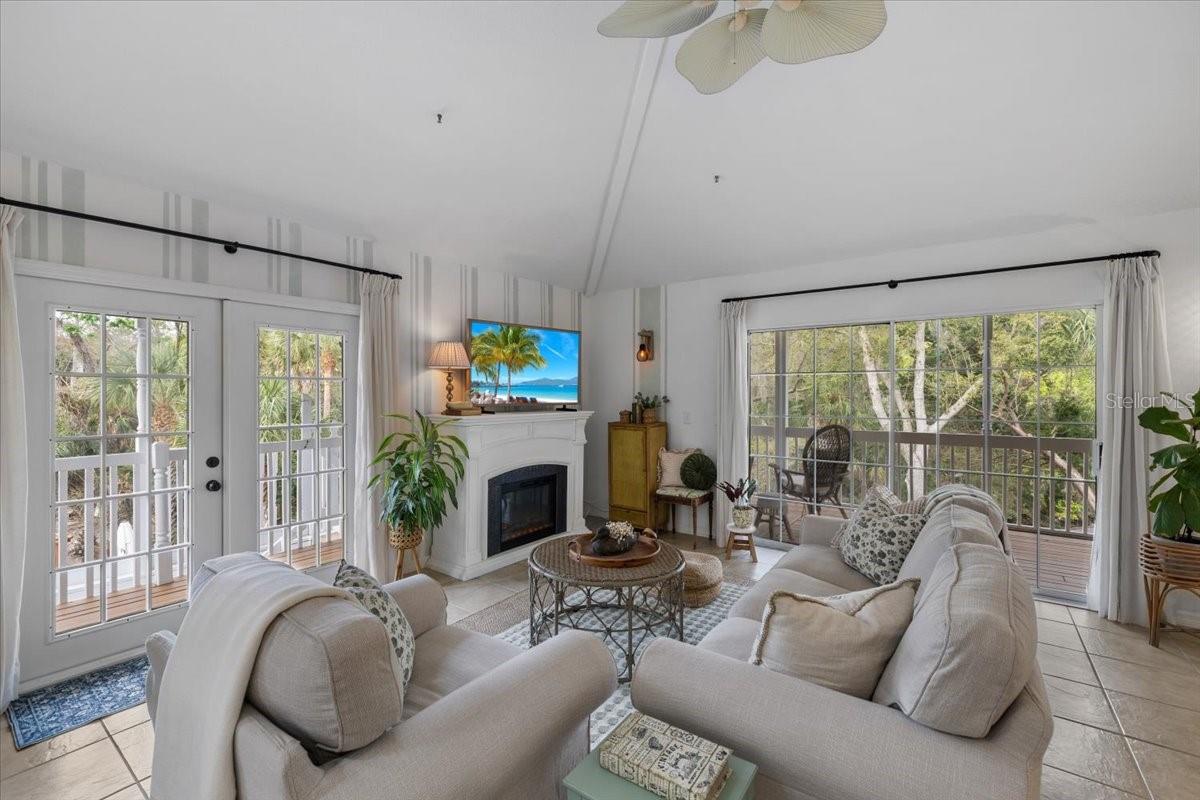 Image 18 of 70 For 6093 Avenue Of The Palms