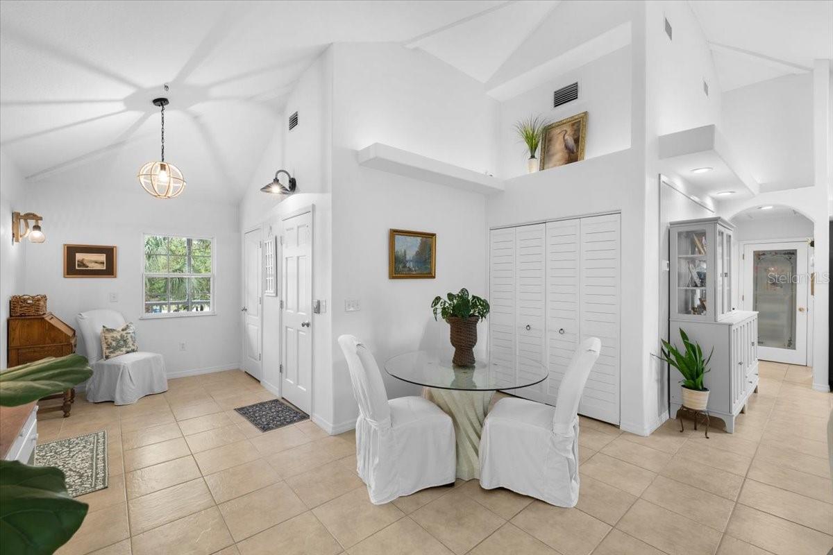 Image 19 of 70 For 6093 Avenue Of The Palms