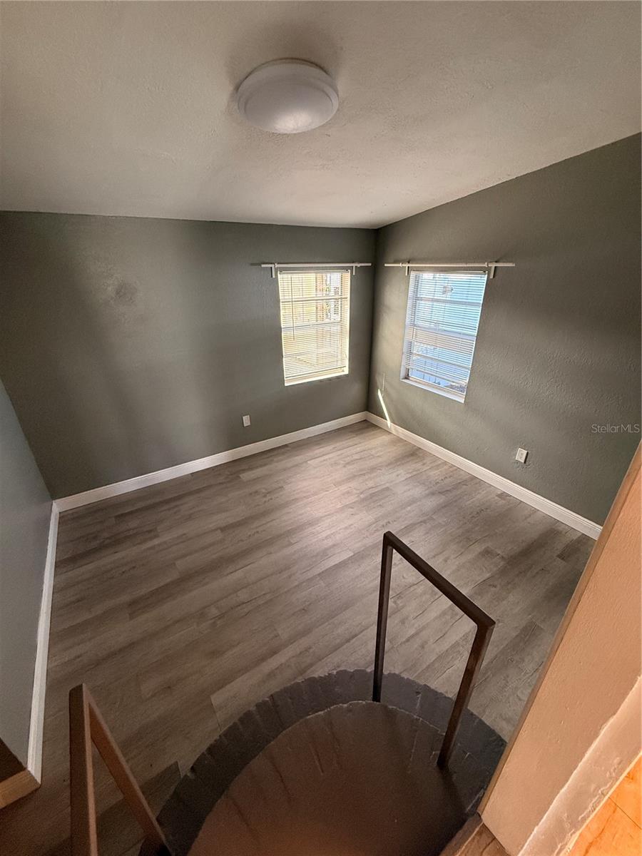 Image 8 of 15 For 1510 Powhatan Avenue 1