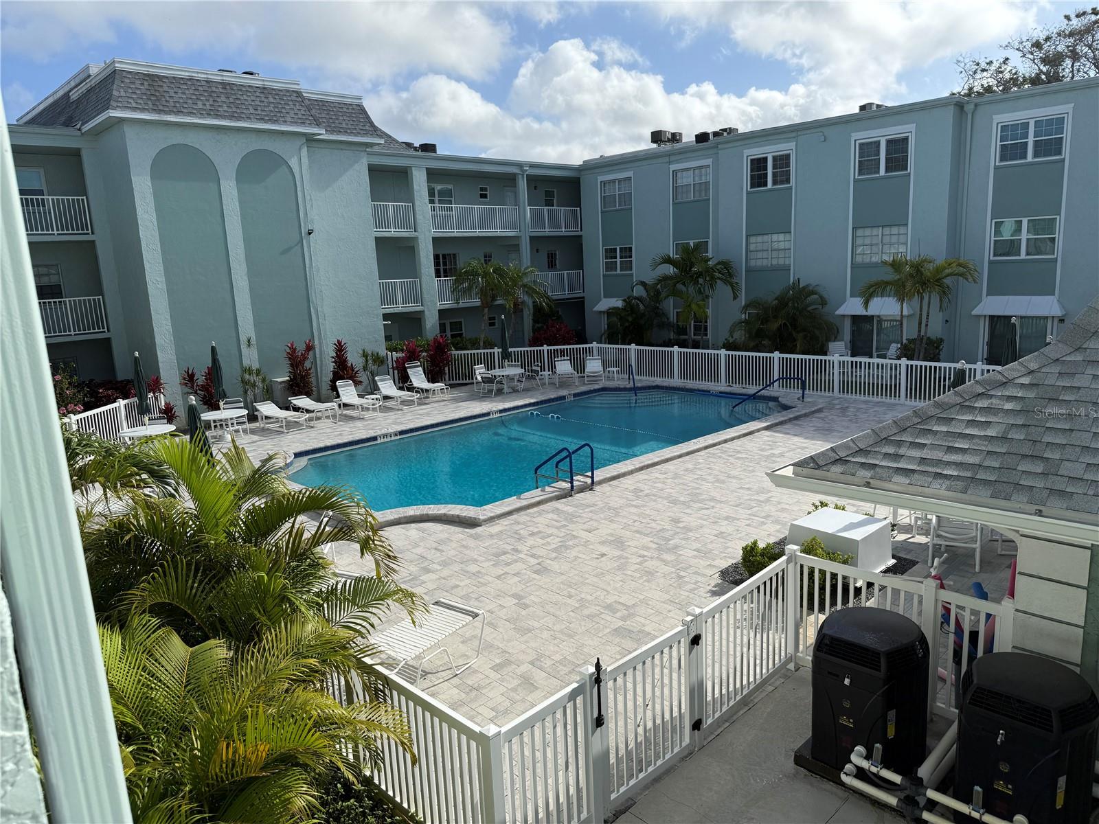 Image 2 of 19 For 1706 Belleair Forest Drive 226