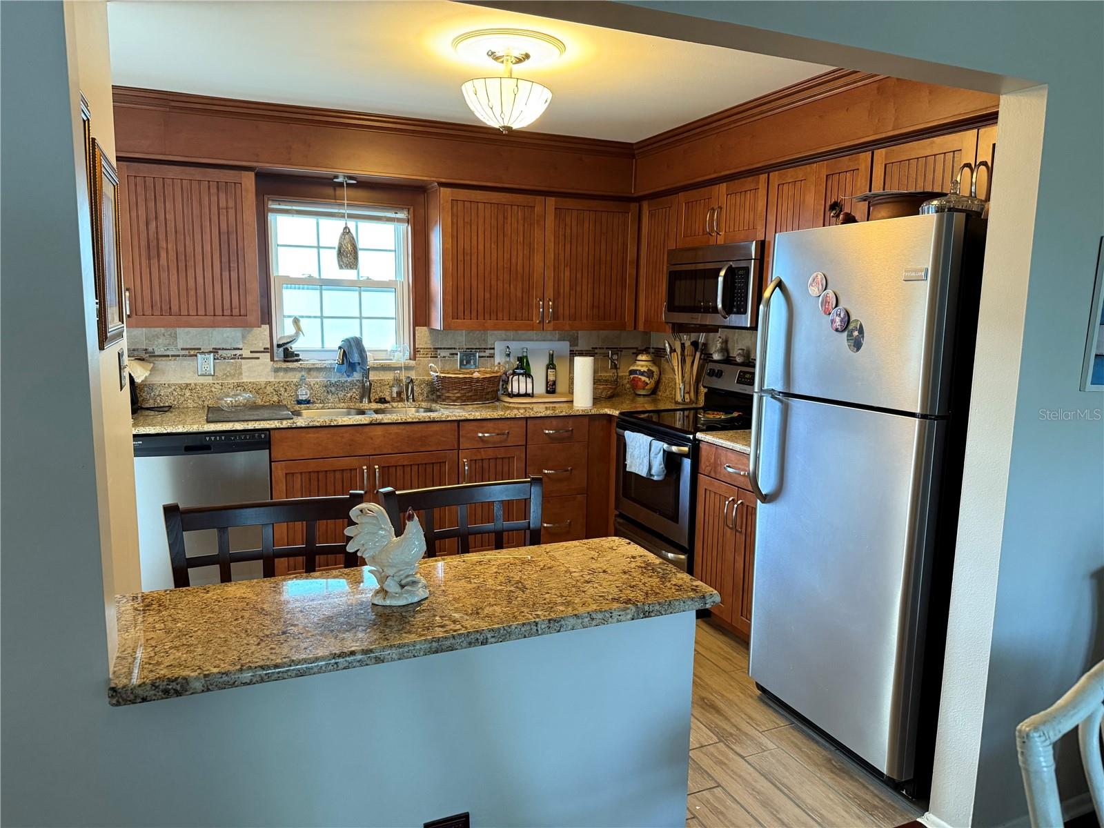 Image 7 of 19 For 1706 Belleair Forest Drive 226