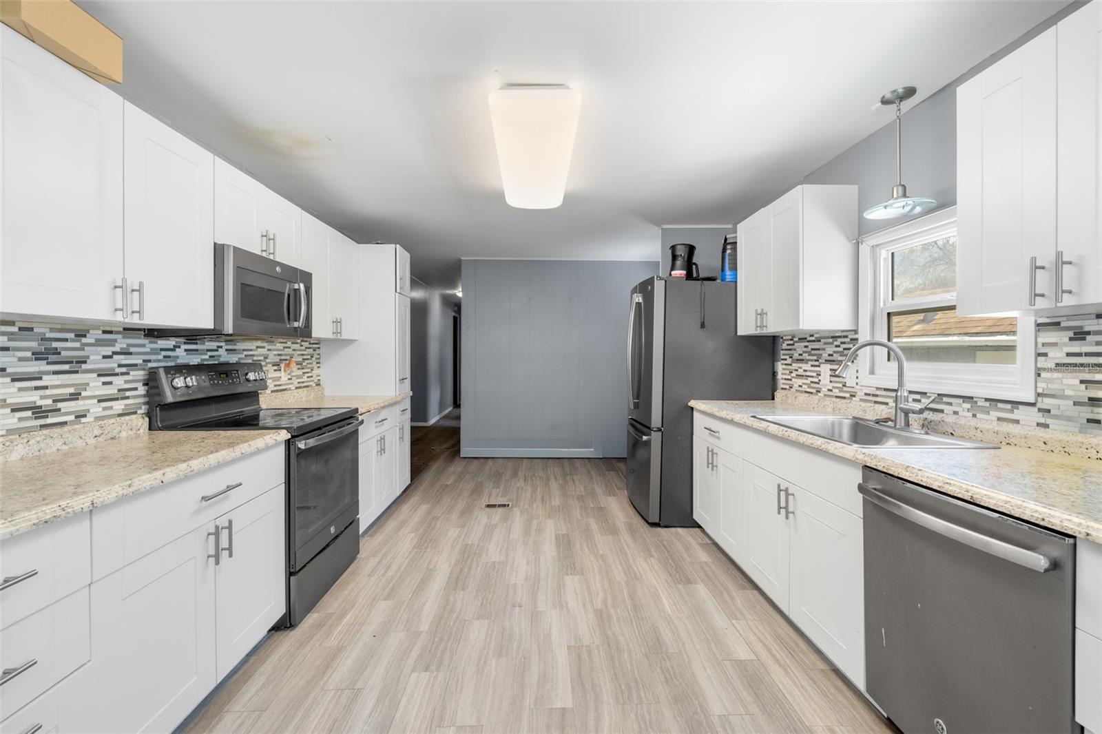 Image 2 of 33 For 3822 Alice Drive