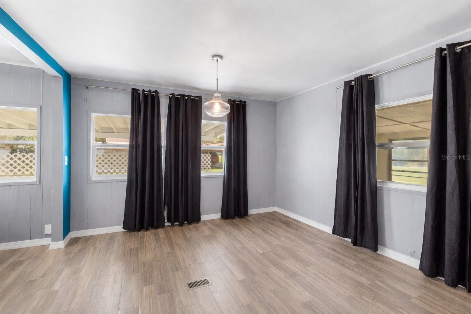 Image 26 of 33 For 3822 Alice Drive