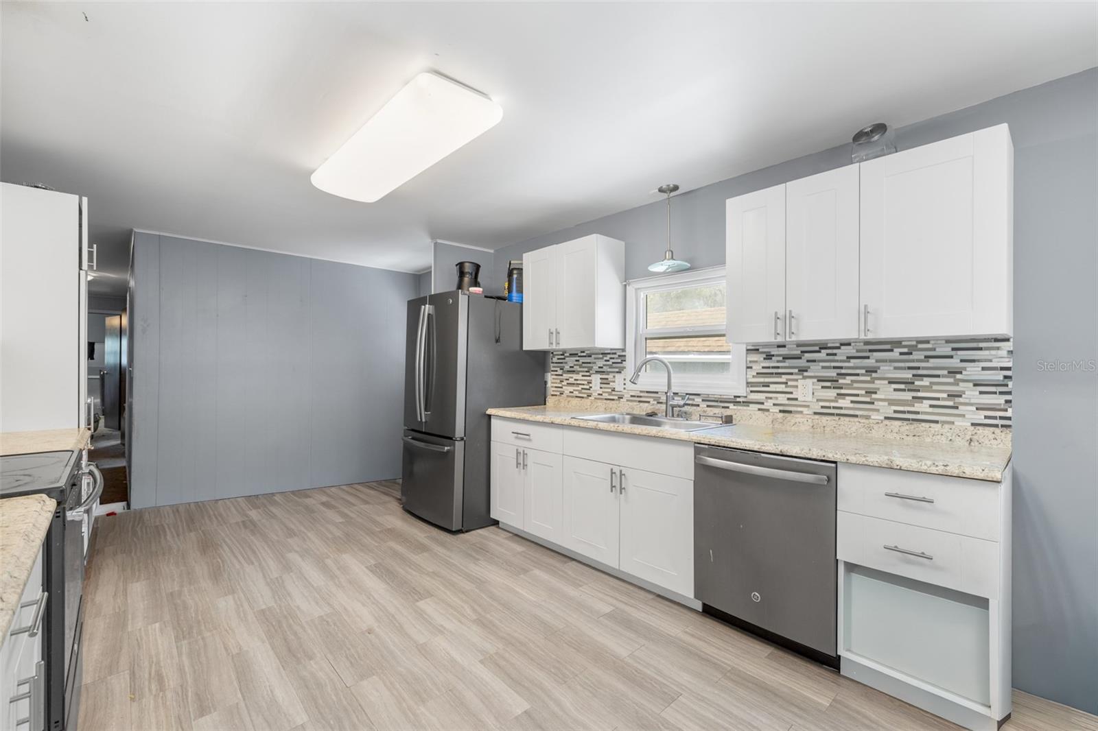 Image 3 of 33 For 3822 Alice Drive