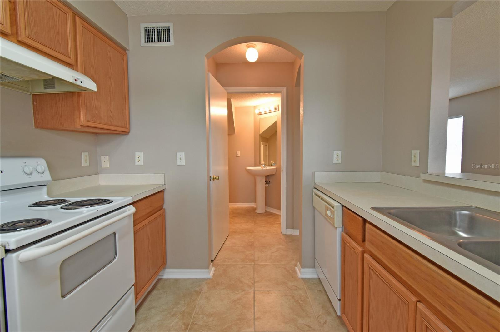 Image 13 of 32 For 4077 Dolphin Drive