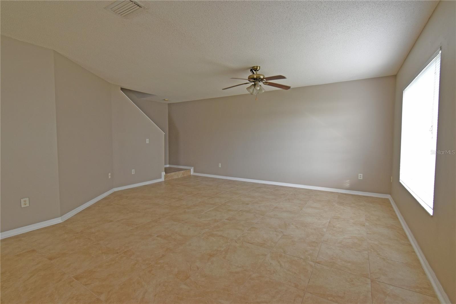 Image 8 of 32 For 4077 Dolphin Drive