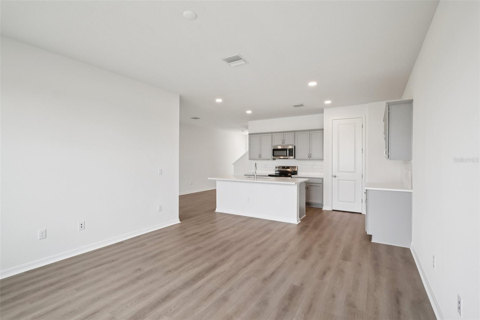 Image 9 of 43 For 31477 Spanish Mission Road