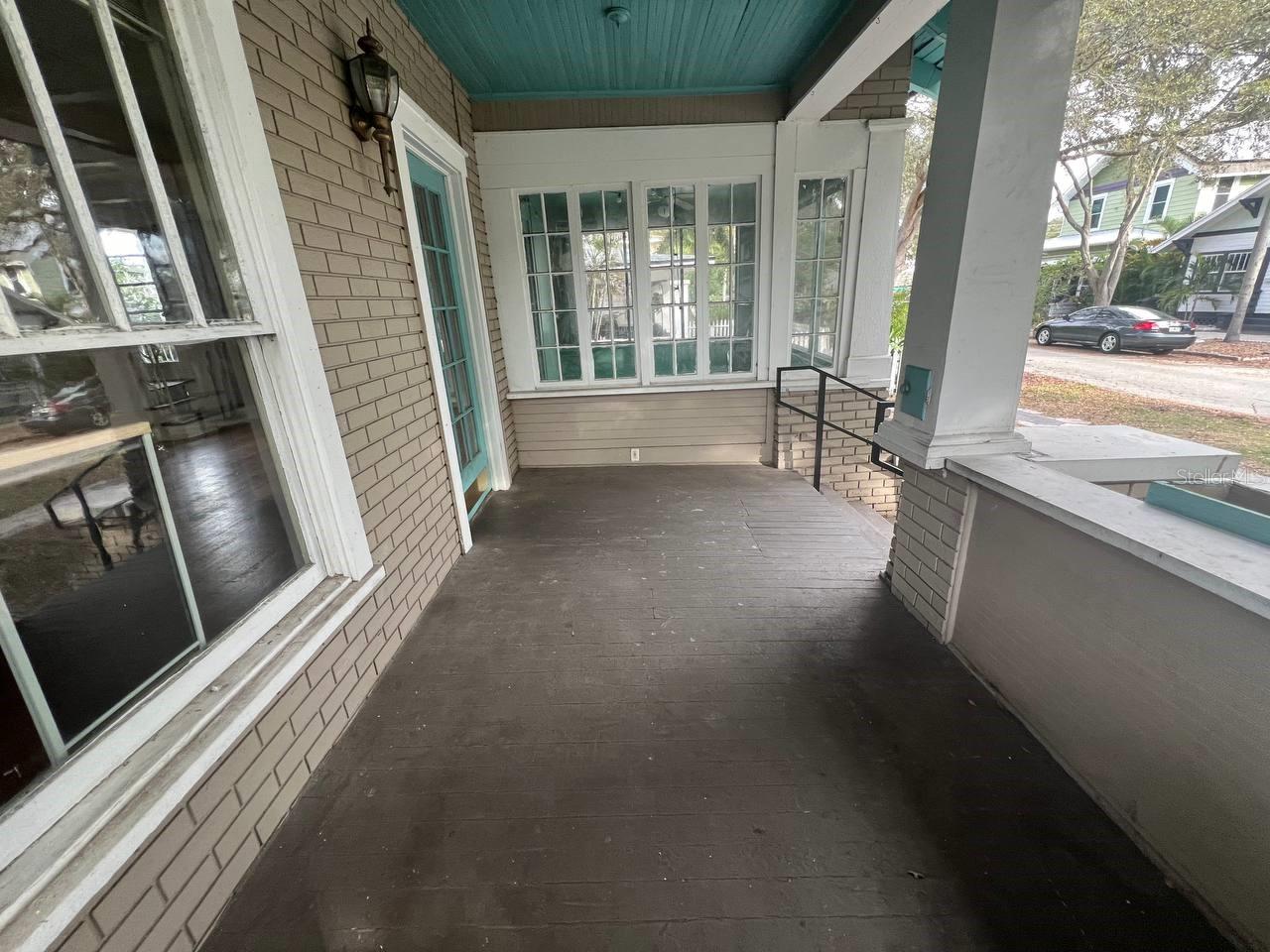 Image 31 of 32 For 557 6th Avenue N