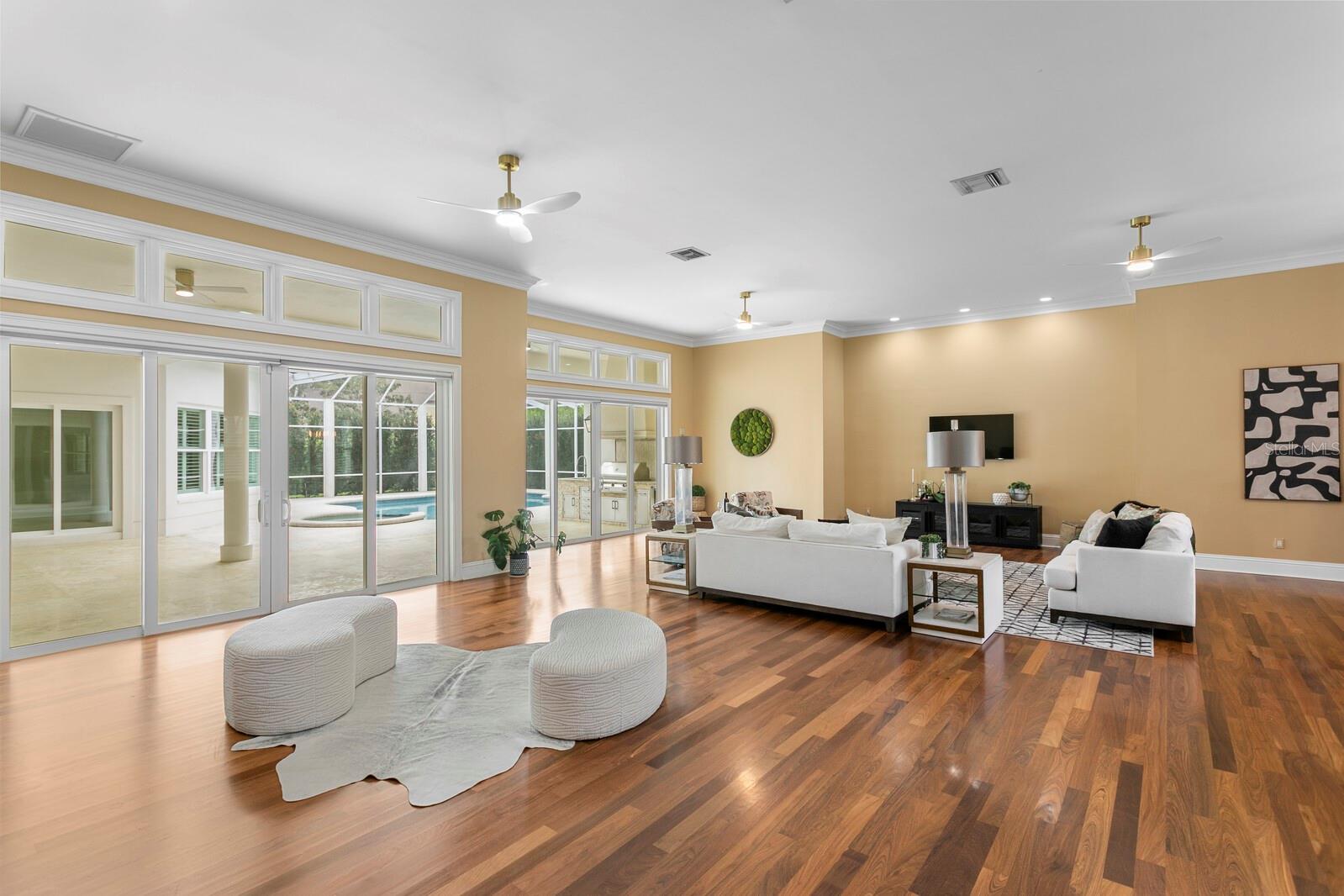 Image 12 of 46 For 16504 Avila Boulevard