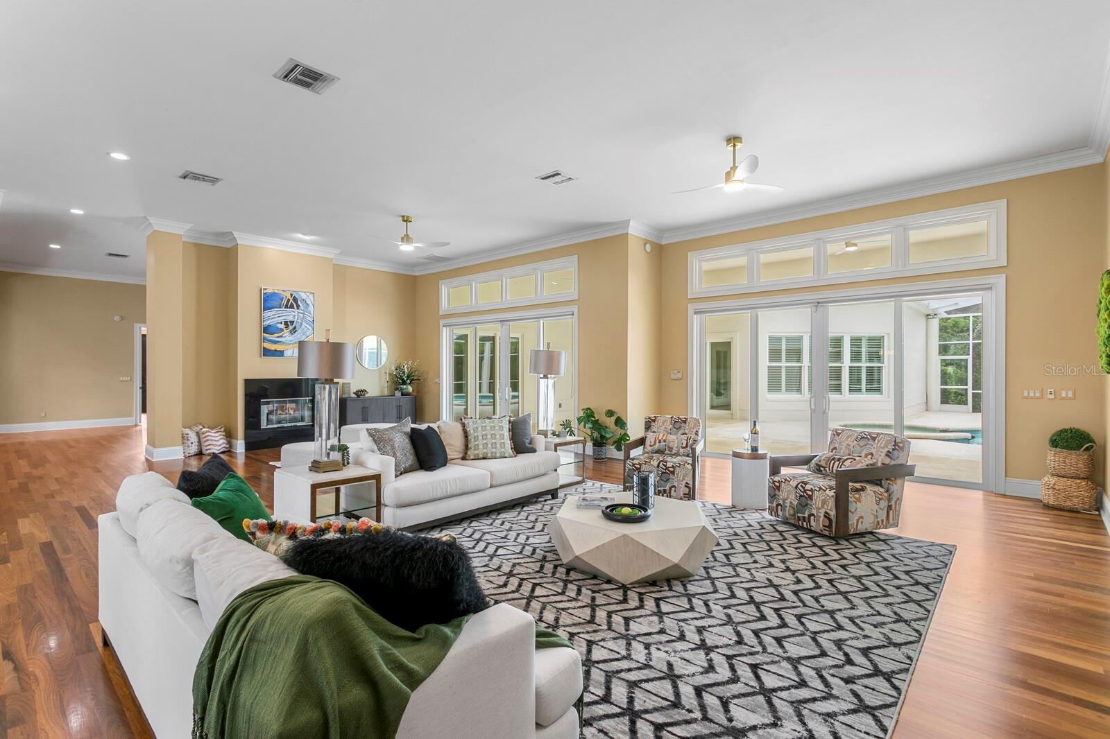 Image 16 of 46 For 16504 Avila Boulevard