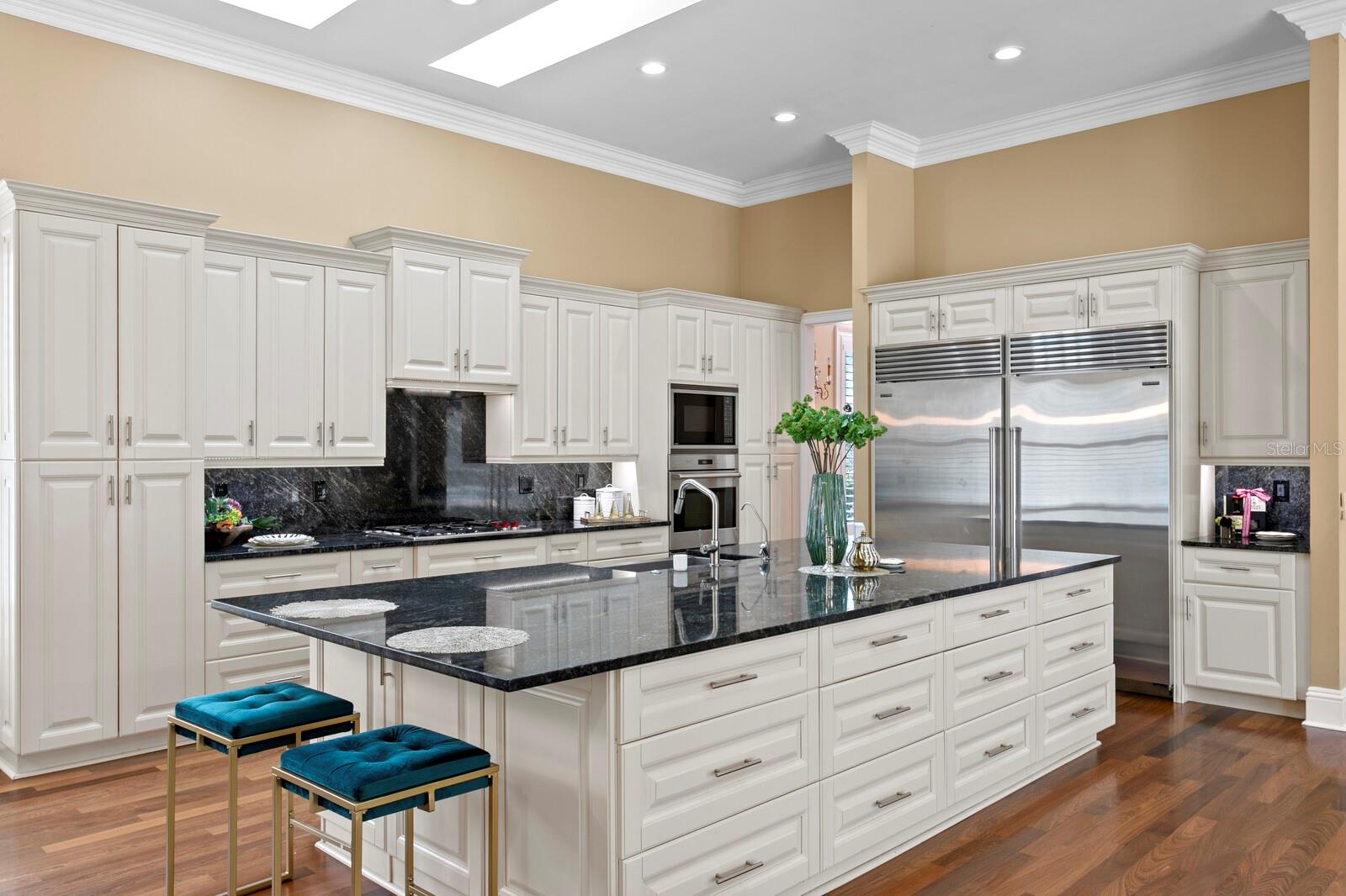 Image 19 of 46 For 16504 Avila Boulevard