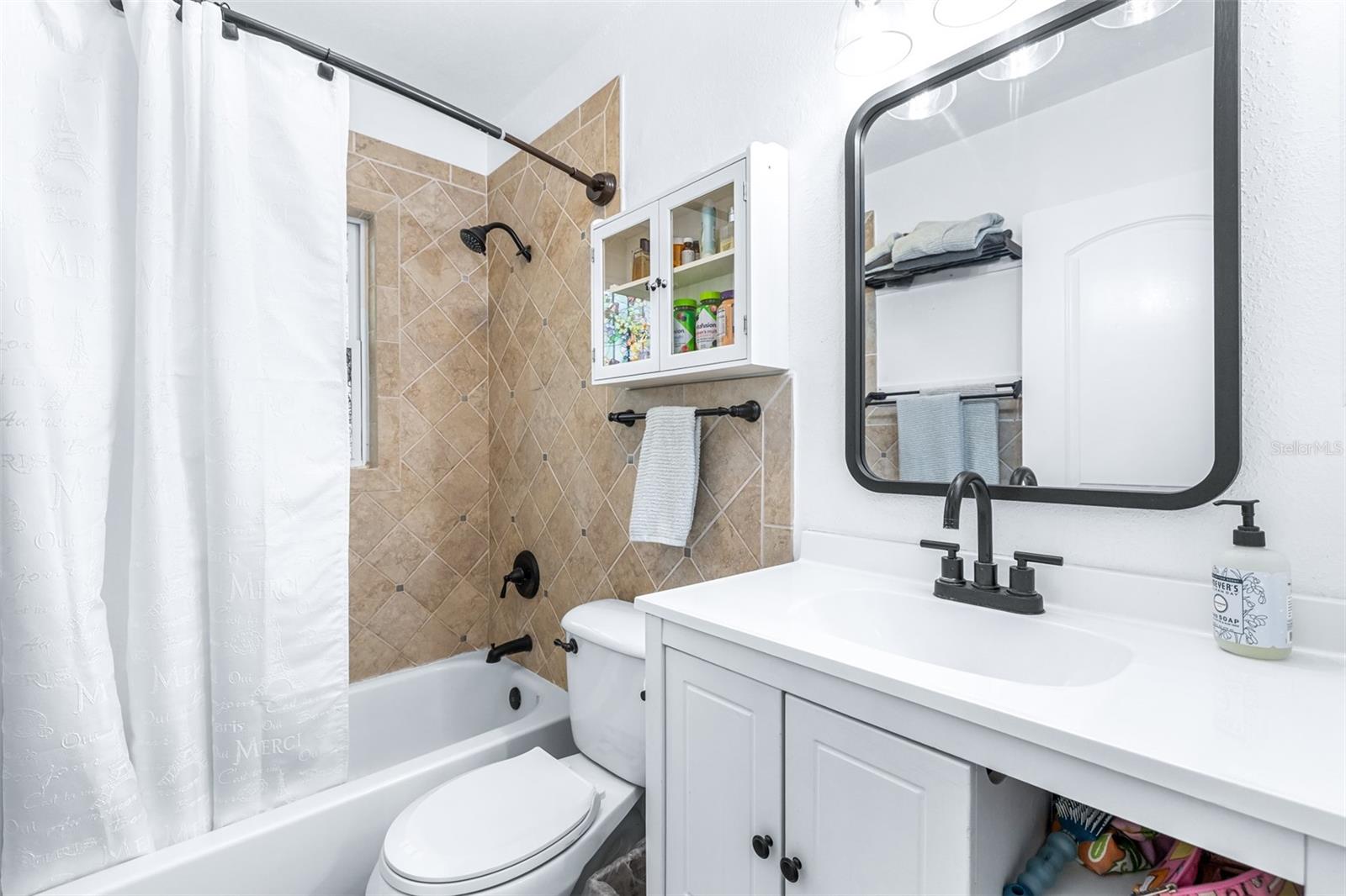 Image 6 of 14 For 222 14th Avenue Sw