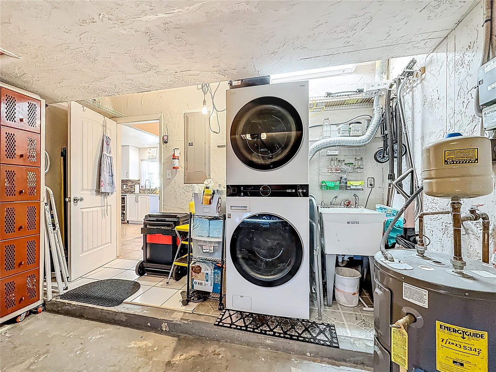 Image 37 of 54 For 304 Mindy Drive