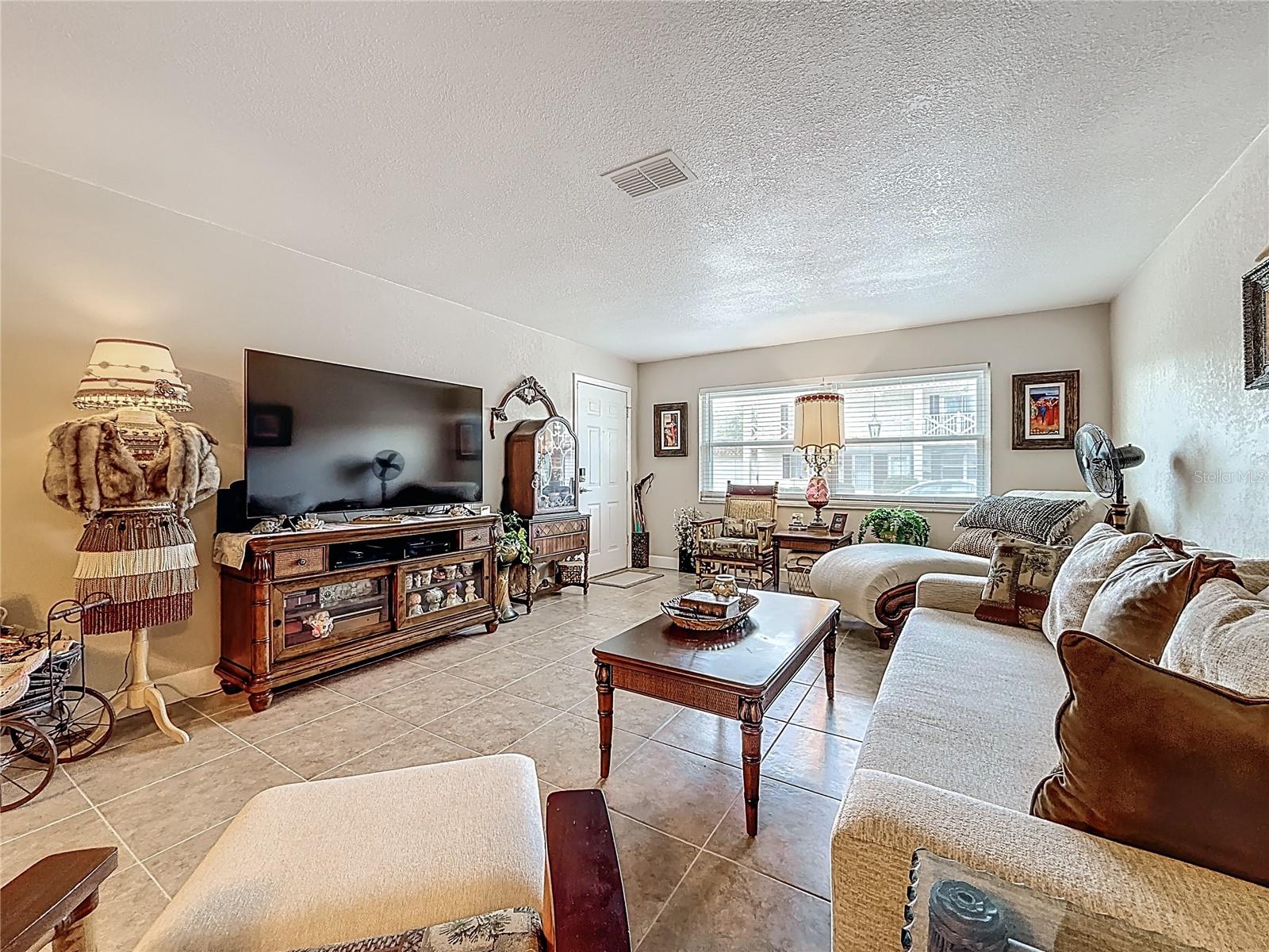 Image 4 of 54 For 304 Mindy Drive