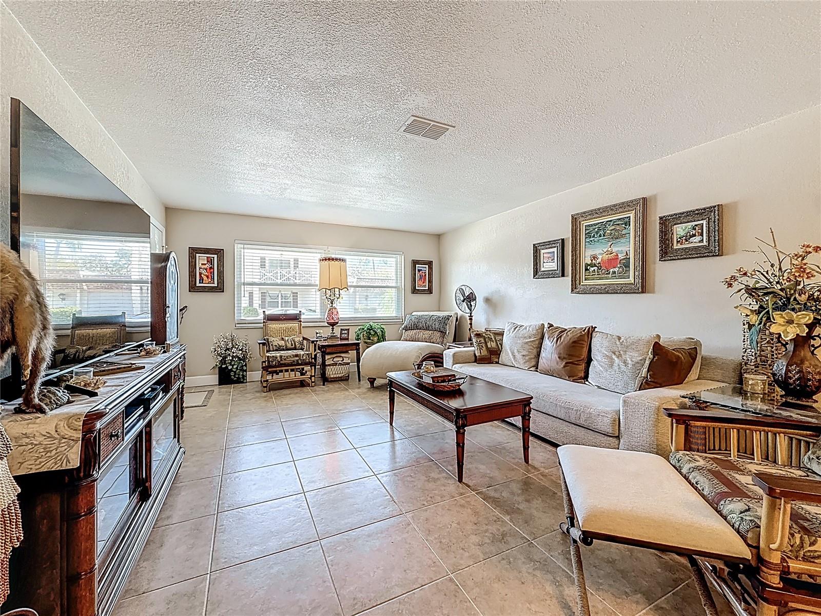 Image 5 of 54 For 304 Mindy Drive