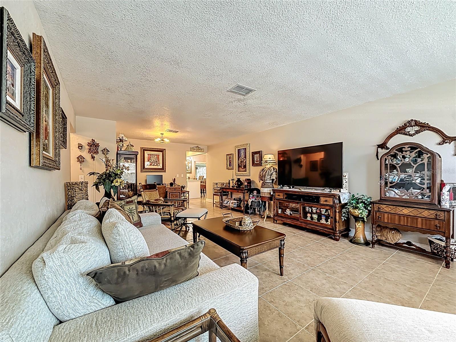 Image 9 of 54 For 304 Mindy Drive