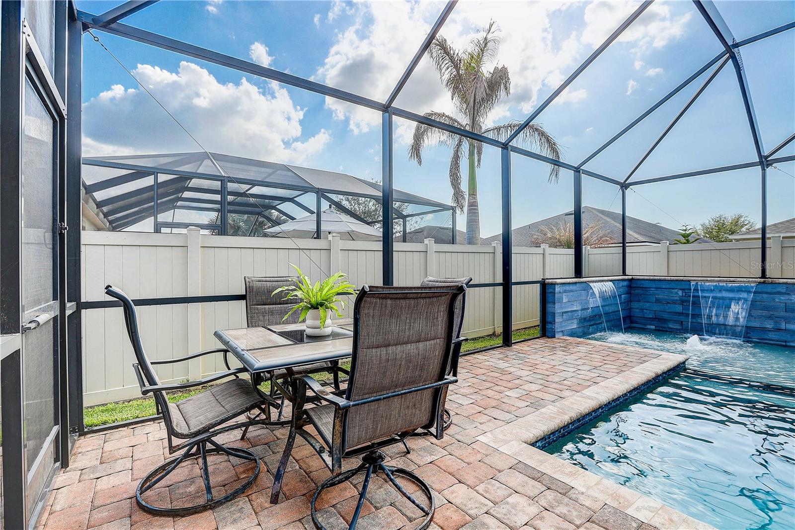 Image 17 of 54 For 1014 Night Song Street