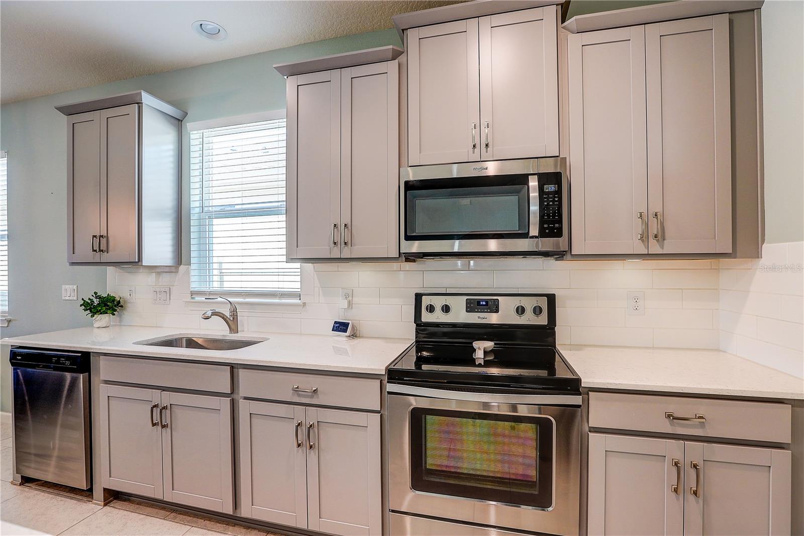 Image 22 of 54 For 1014 Night Song Street