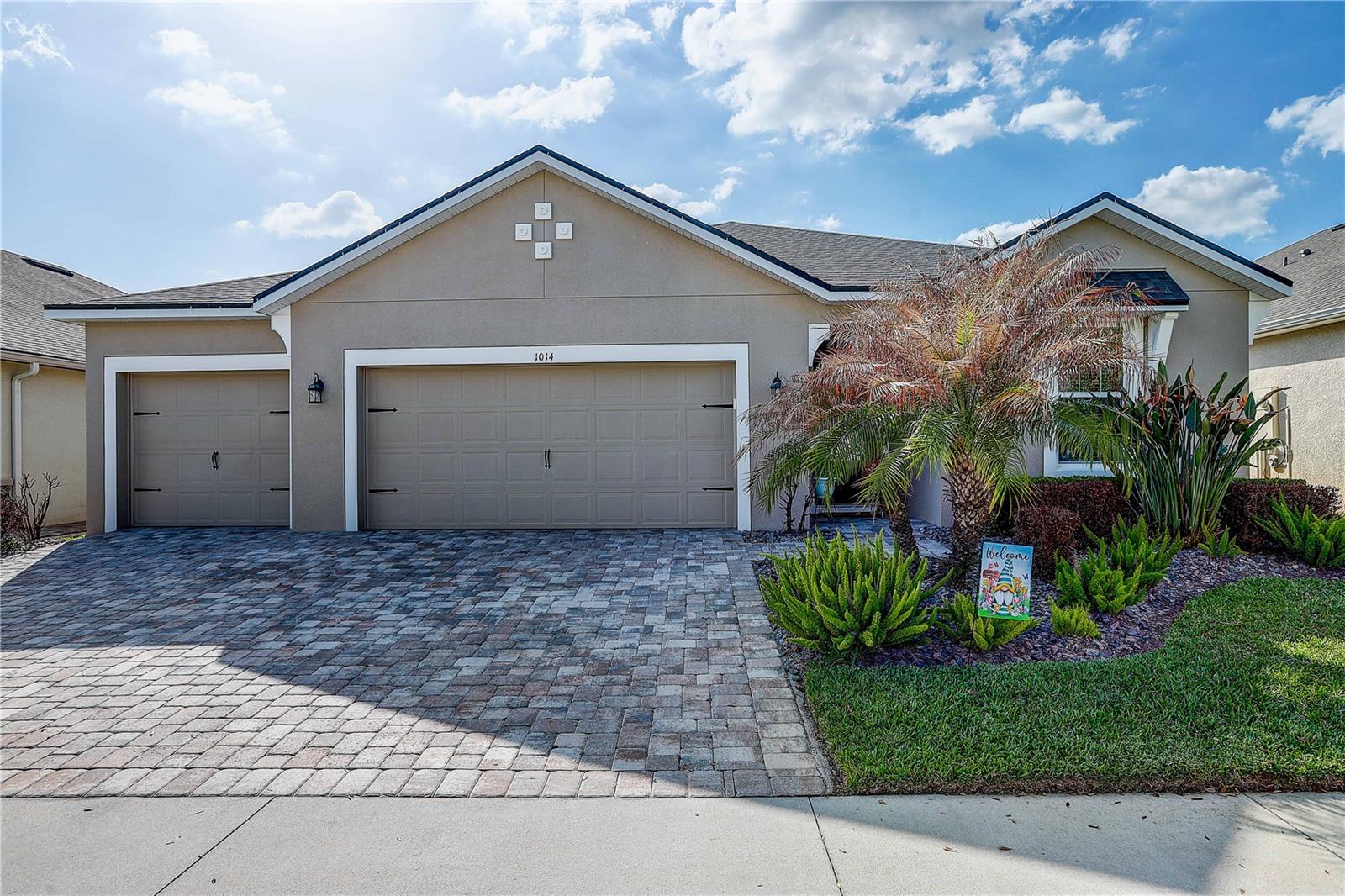 Image 3 of 54 For 1014 Night Song Street