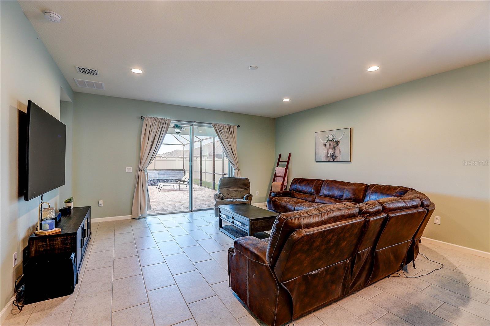 Image 31 of 54 For 1014 Night Song Street