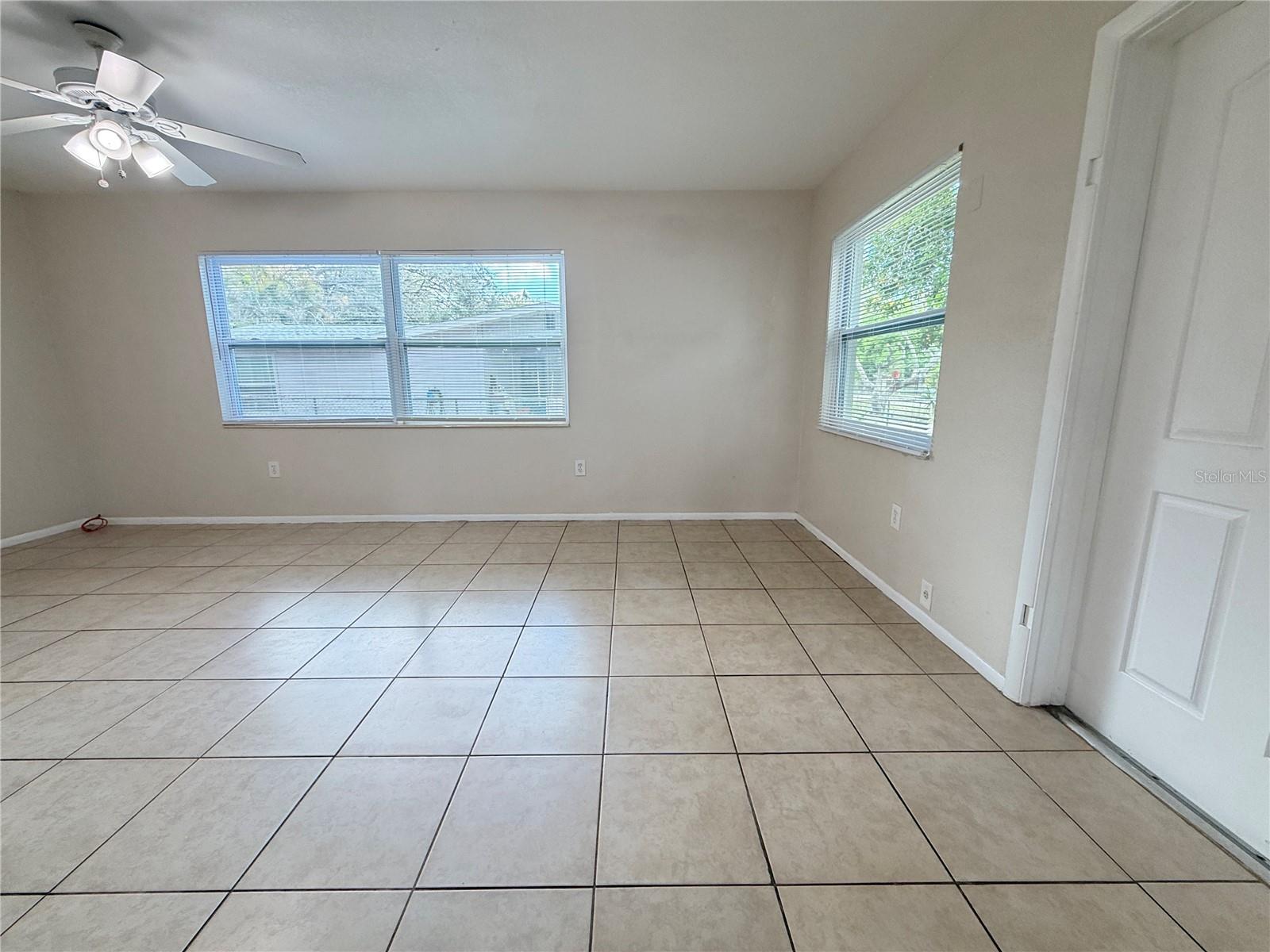 Image 3 of 8 For 5011 9th Street Court E