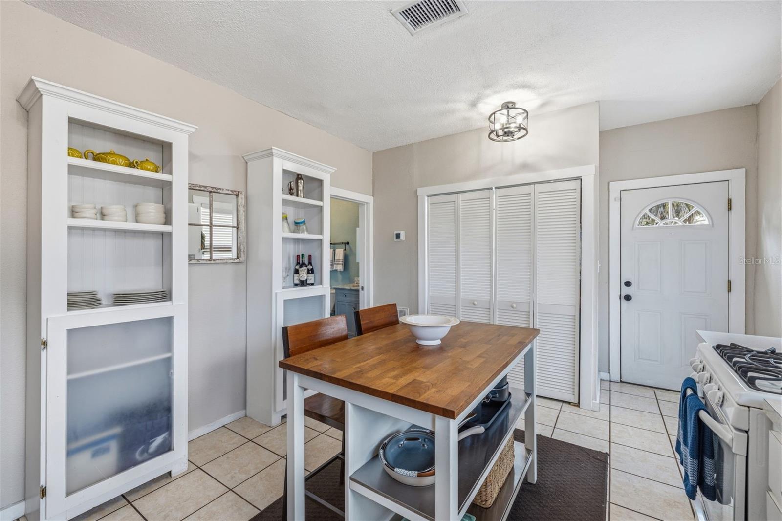 Image 17 of 35 For 308 Westland Avenue