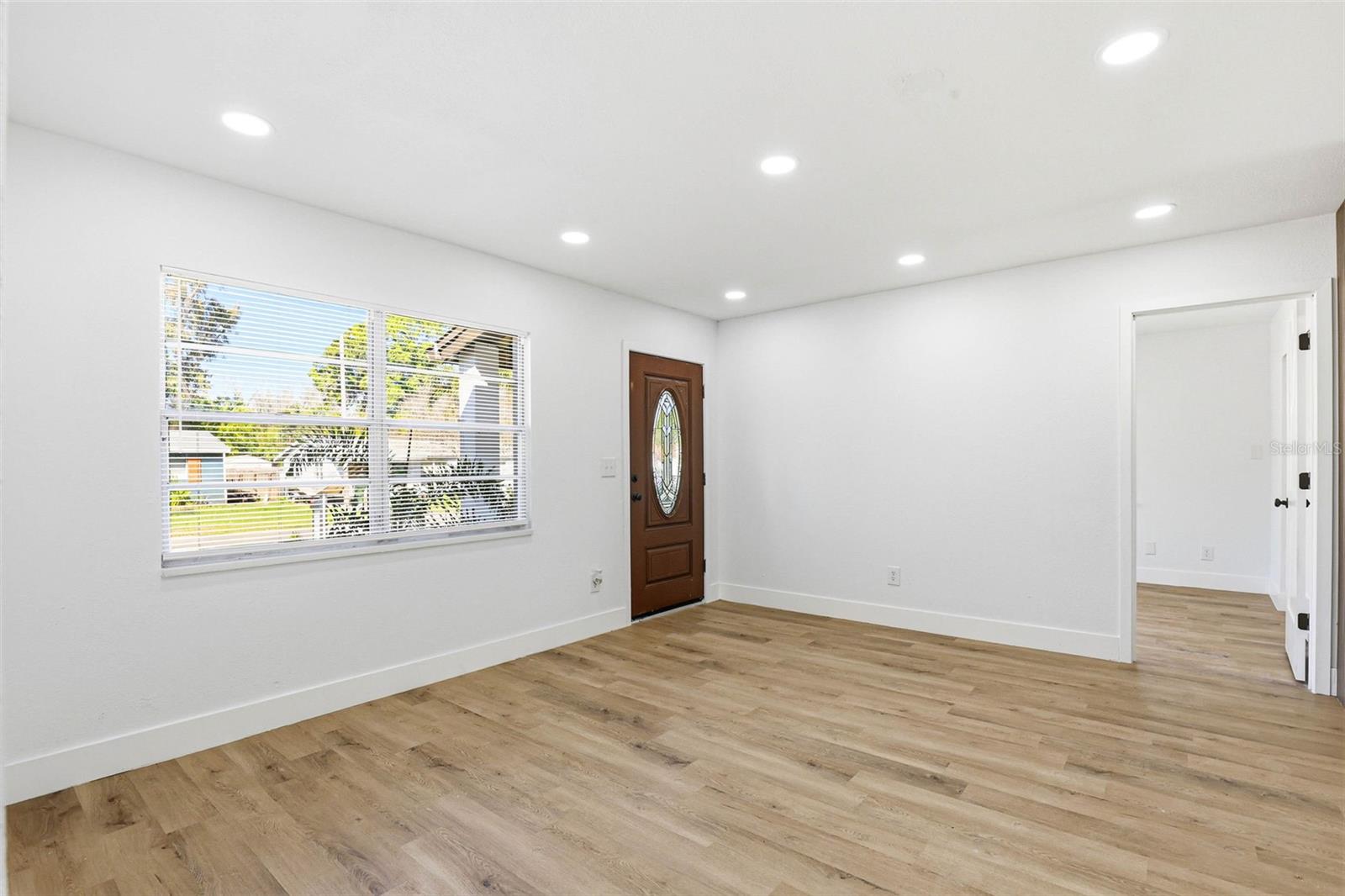 Image 16 of 45 For 13657 120th Lane