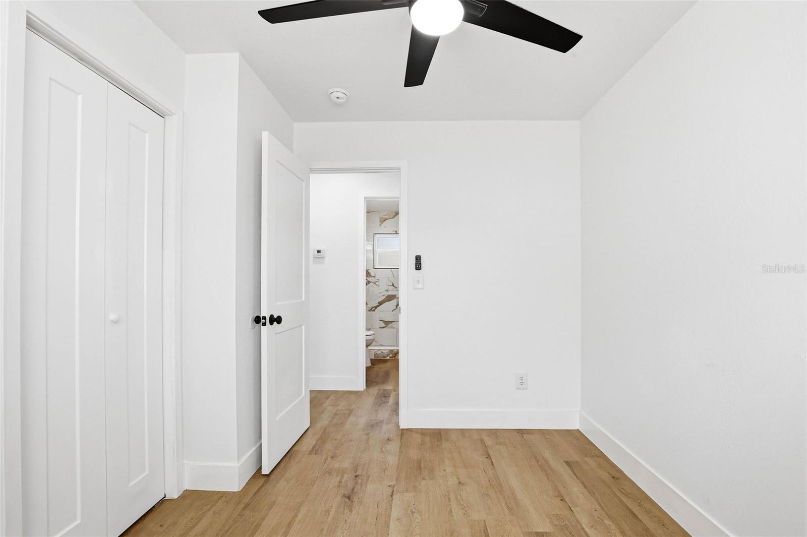 Image 24 of 45 For 13657 120th Lane