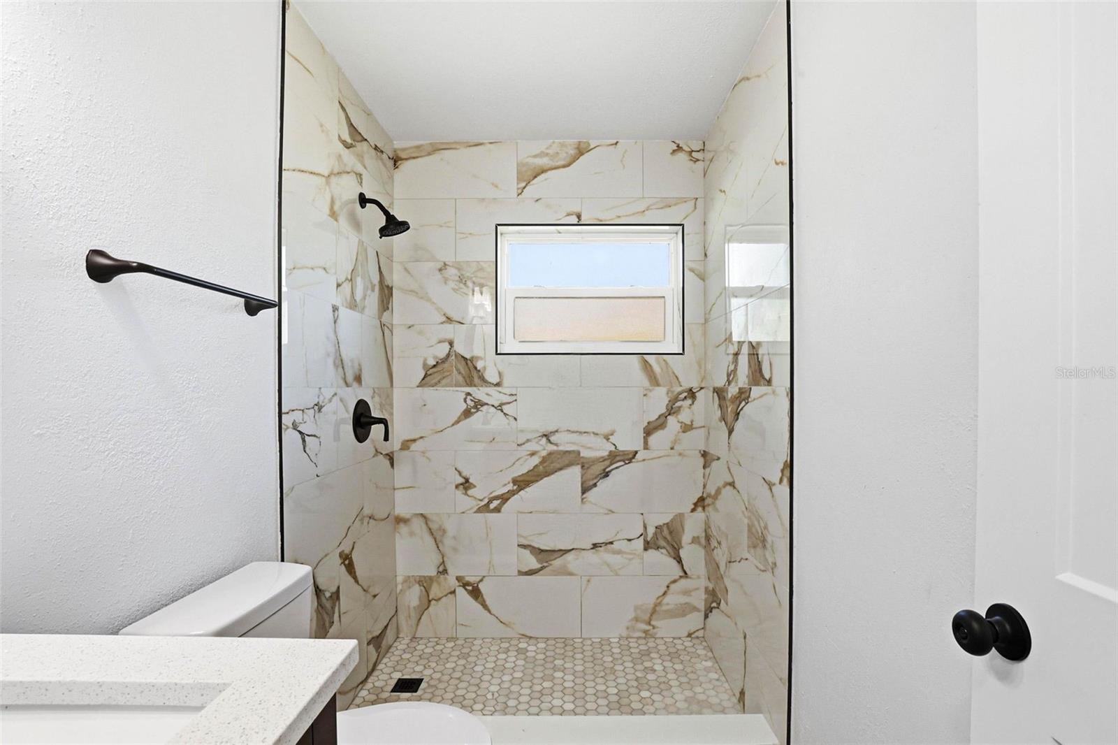 Image 26 of 45 For 13657 120th Lane