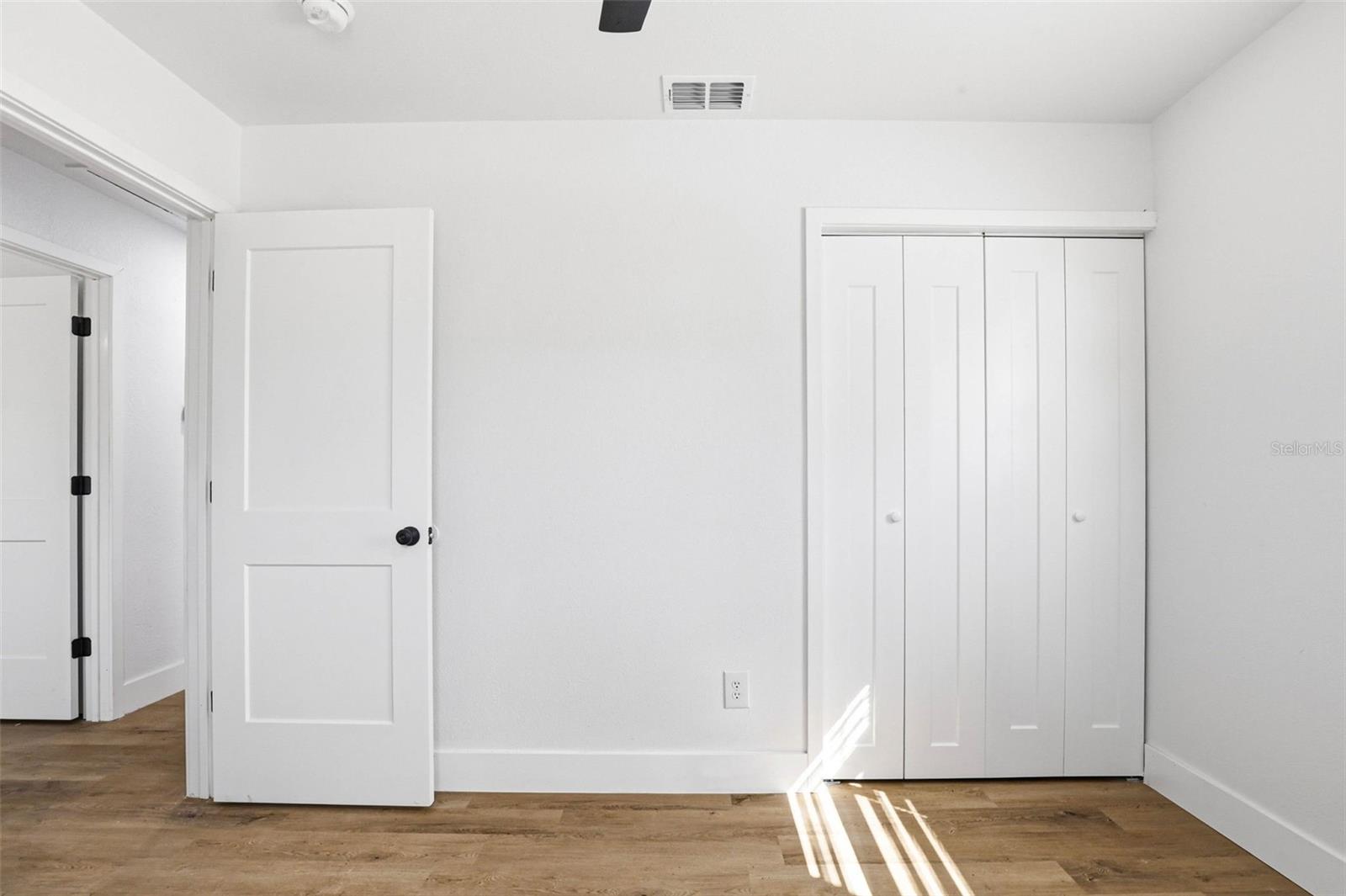 Image 31 of 45 For 13657 120th Lane